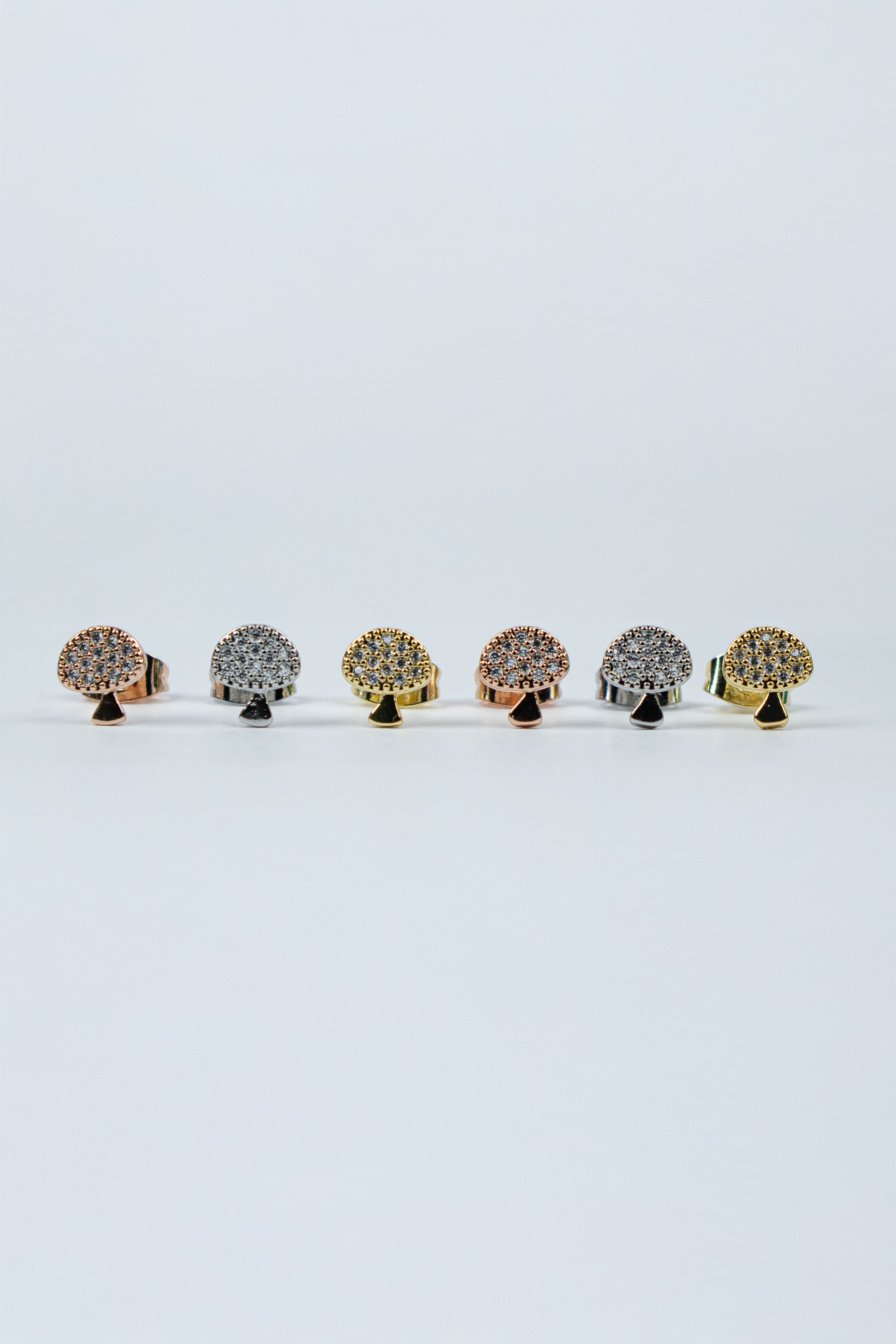SET ARETES POMA X3