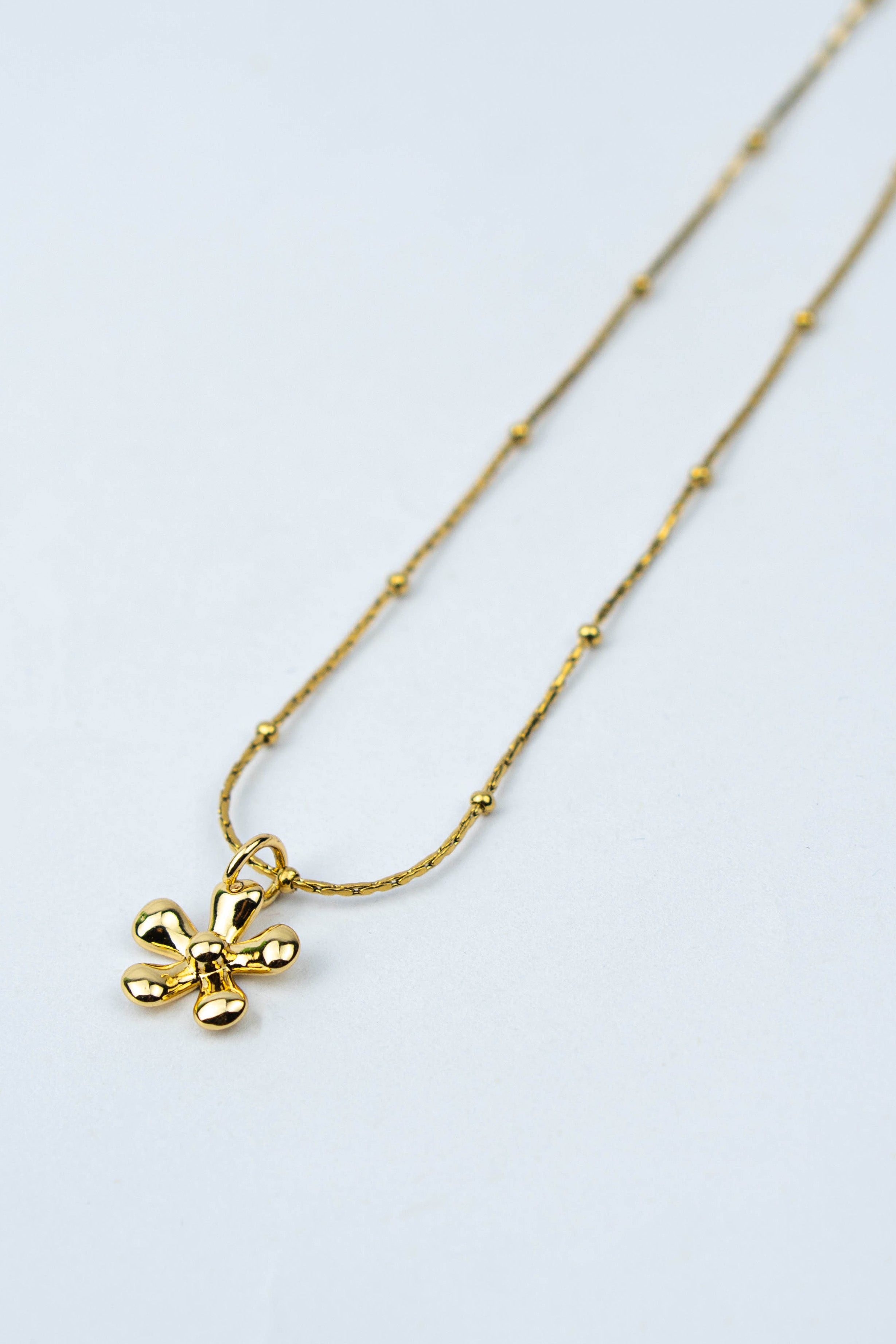 CADENA AMARIE