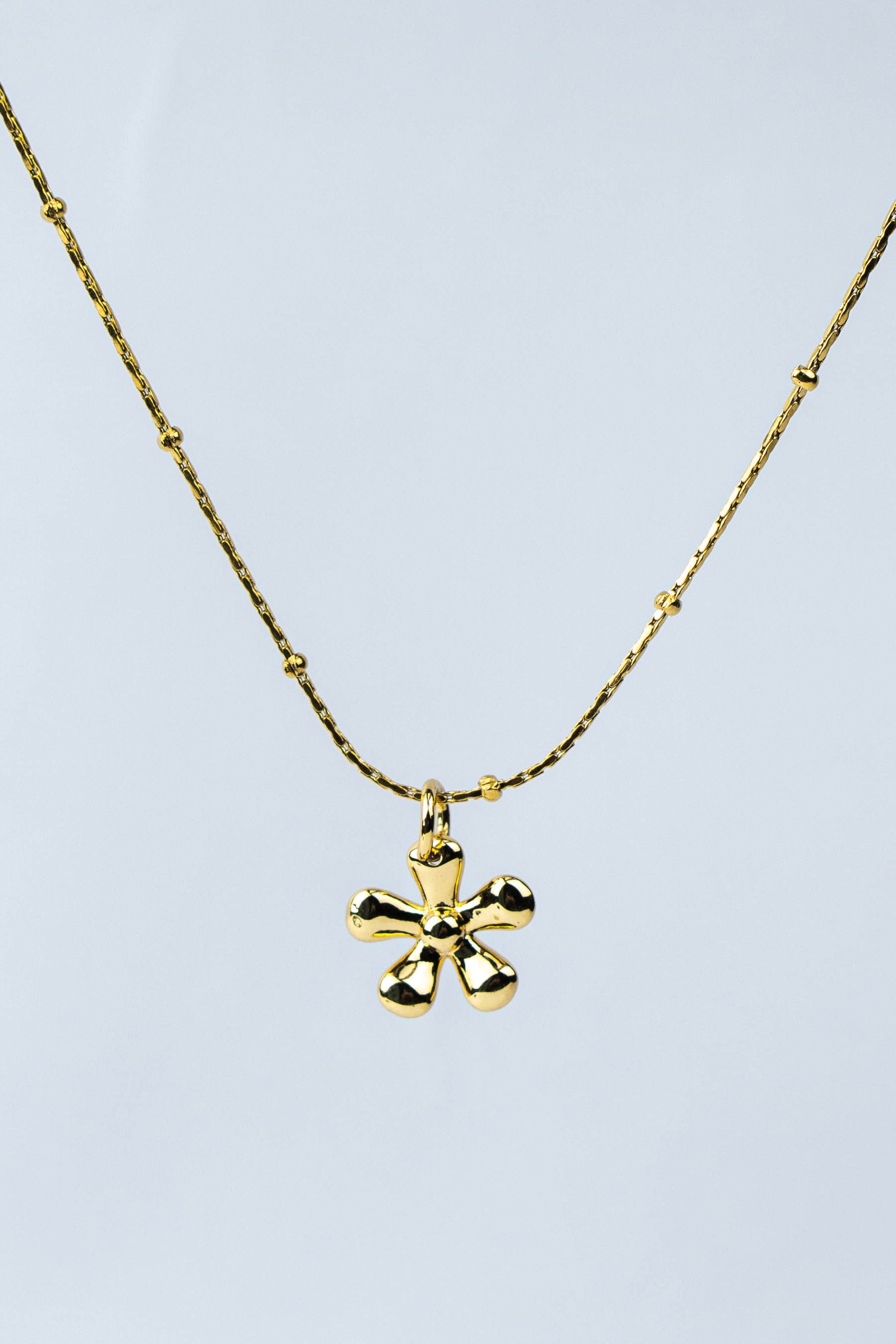 CADENA AMARIE